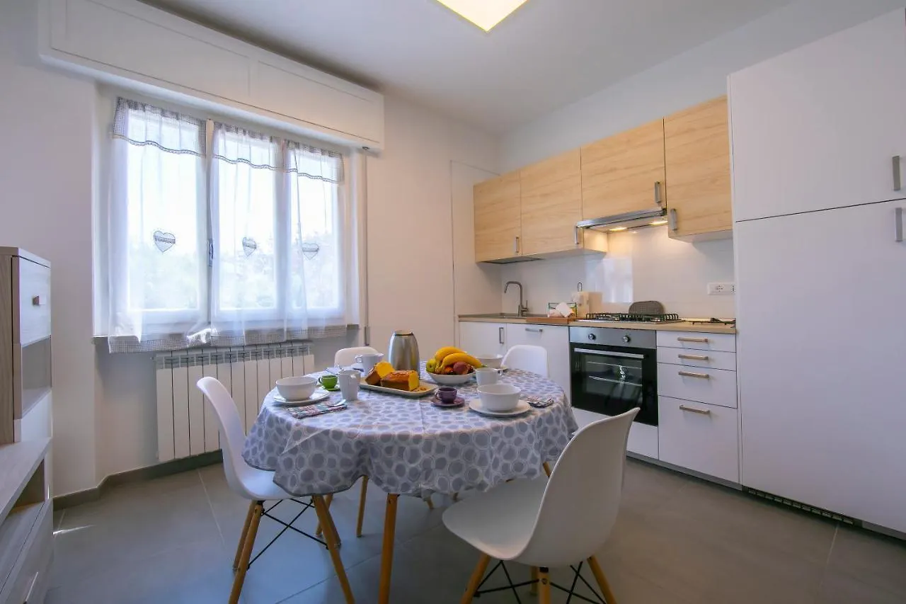 Tortora Suite By Mmega Massa  Apartment Massa (Tuscany)
